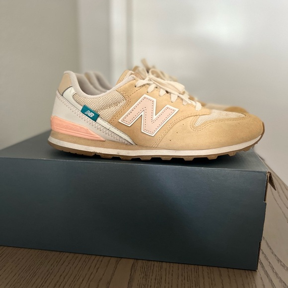 New Balance Shoes - New Balance Tan and Peach Sneakers